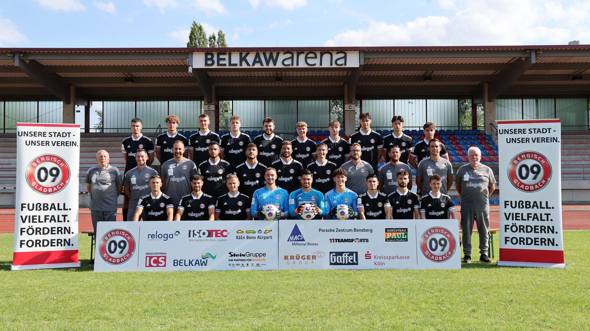 Mannschaftsfoto des SV Bergisch Gladbach 09