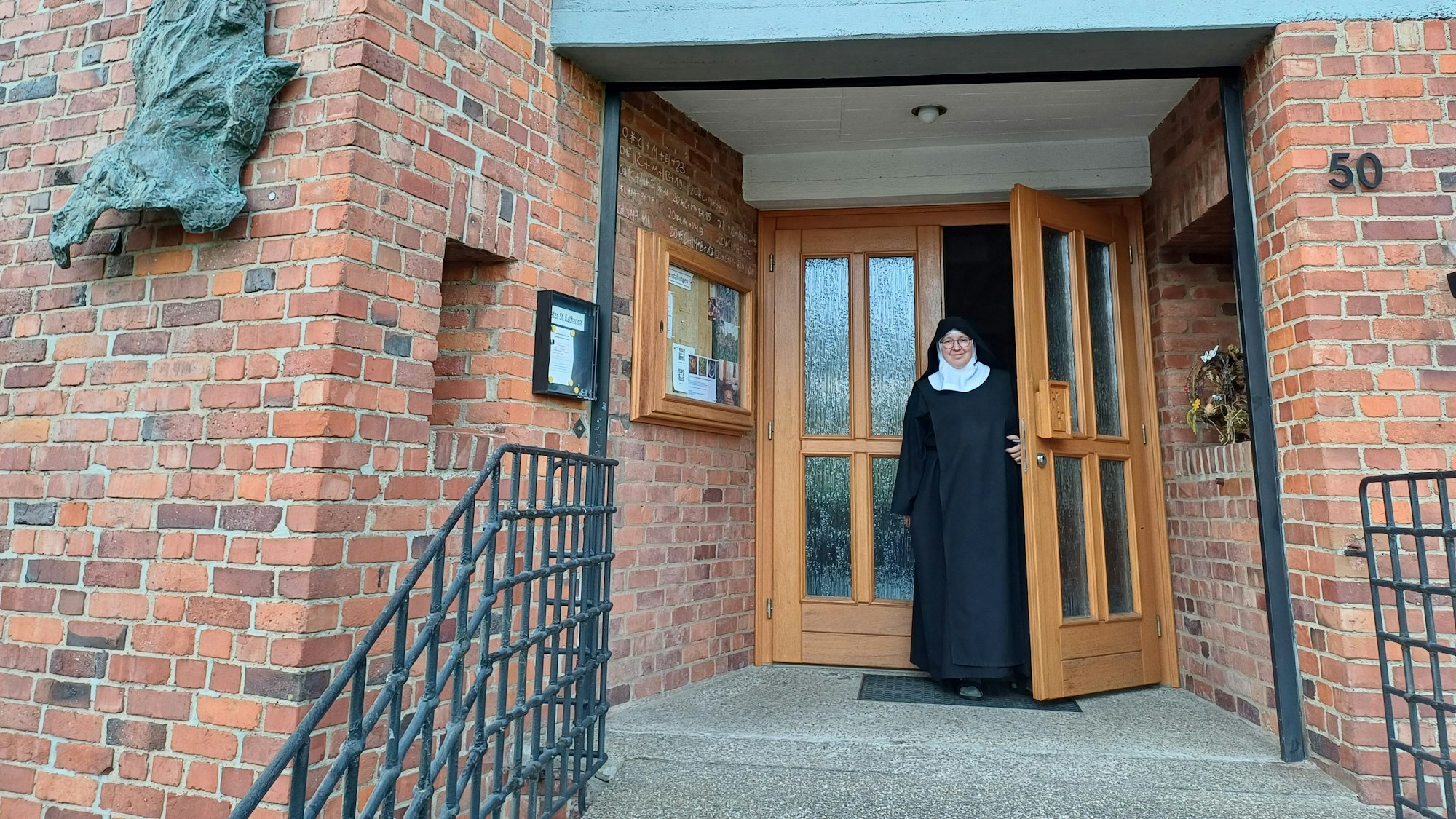 Im September 2022 übernehmen die Benediktinerinnen aus Köln-Raderberg das Dominikanerinnenkloster Sankt Katharina von Siena in Düsseldorf-Angermund