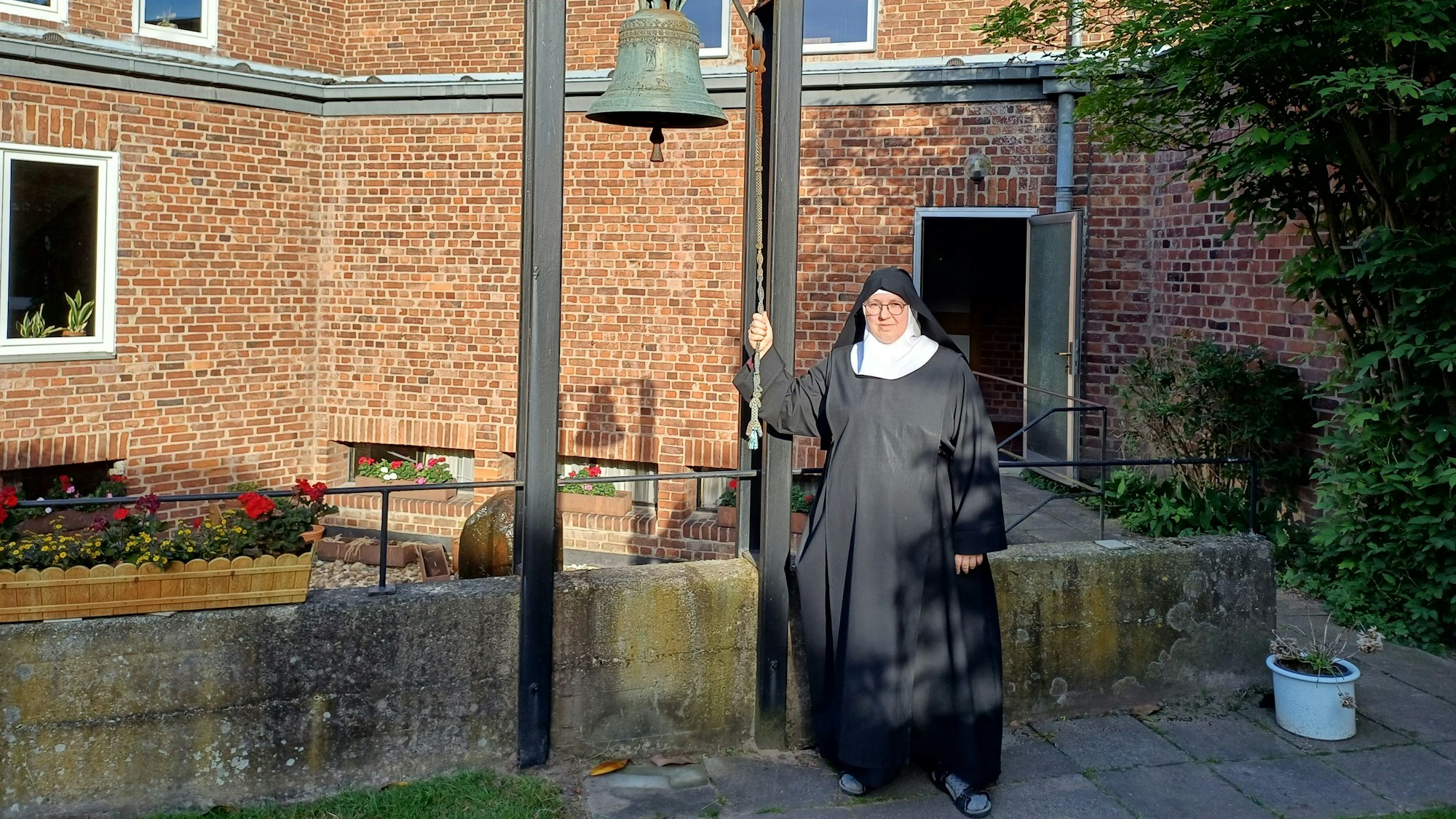 Im September 2022 übernehmen die Benediktinerinnen aus Köln-Raderberg das Dominikanerinnenkloster Sankt Katharina von Siena in Düsseldorf-Angermund
