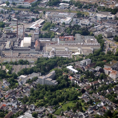 Am westlichen Rand des Zanders-Geländes könnte die „Grundschule 21“ entstehen. Vorplanungen laufen seit einem Jahr.