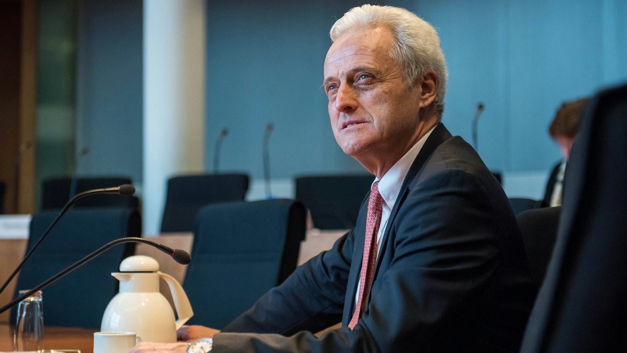 CSU-Politiker Peter Ramsauer steht nach einem Vergleich von Migrantinnen und Migranten mit „Ungeziefer“ in der Kritik. (Archivbild)