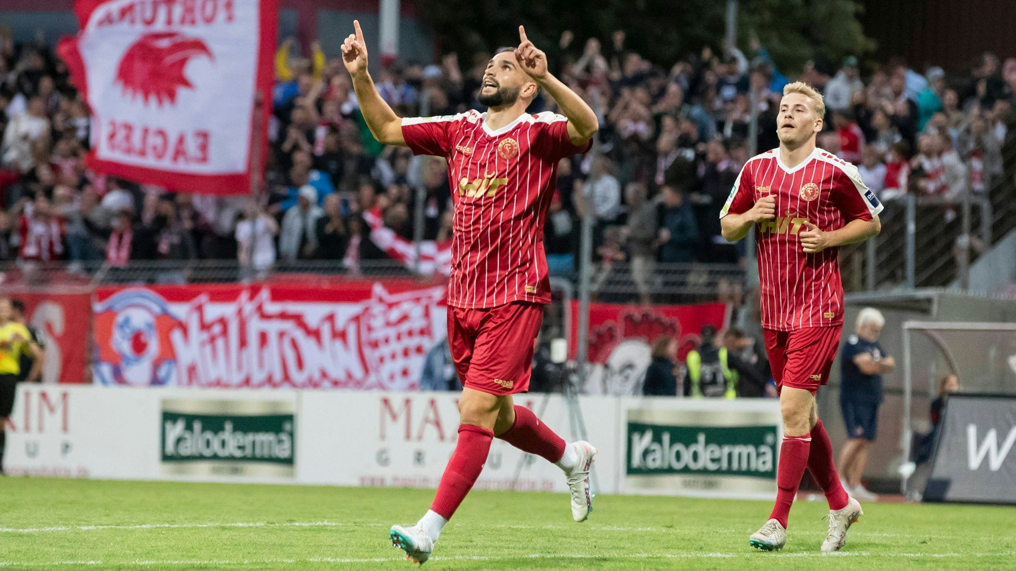 Regionalliga West: SC Fortuna Koeln - 1. FC Koeln U21, U 21 01.08.2023 Leon Demaj Fortuna Koeln, 9 bejubelt sein Tor zum 5:1 Endstand, Regionalliga West, 1. Spieltag, SC Fortuna Koeln - 1. FC Koeln U21, am 01.08.2023, Suedstadion, Koeln *** Regionalliga West SC Fortuna Koeln 1 FC Koeln U21, 01 08 2023 Leon Demaj Fortuna Koeln, 9 cheers his goal to 5 1 final score, Regionalliga West, 1 matchday, SC Fortuna Koeln 1 FC Koeln U21, on 01 08 2023, Suedstadion, Koeln Copyright: xBEAUTIFULxSPORTS/Meuselx