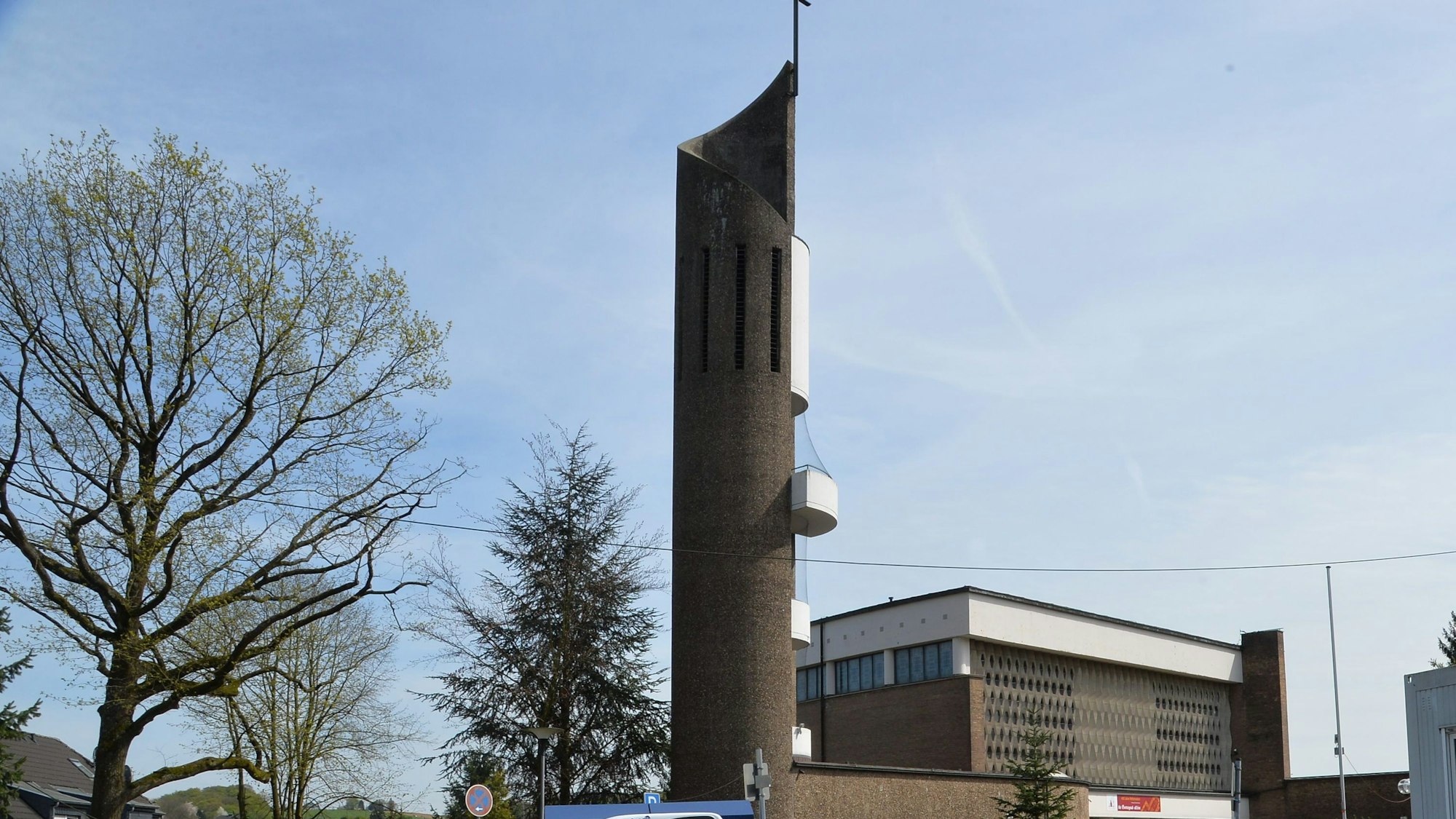 Das Foto zeigt die Rösrather Versöhnungskirche