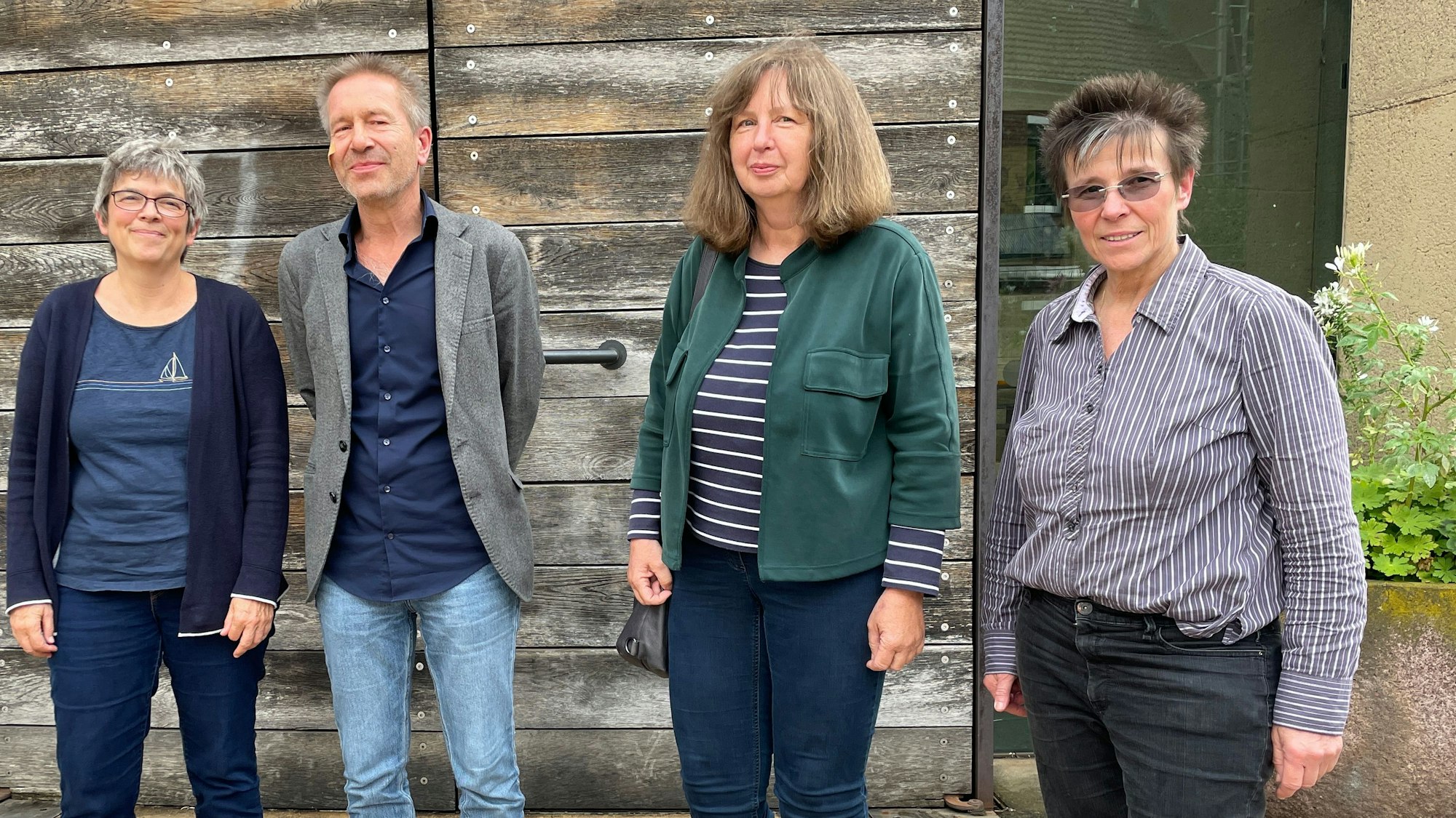 Aktiv für geflüchtete Menschen: Annette De Fallois, Claus-Ulrich Prölß, Susanne Rabe-Rahman, Marianne Arndt.