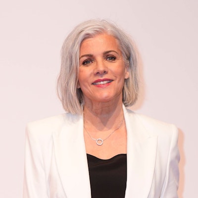 Verleihung Staatspreis Nordrhein-Westfalen an Angela Merkel Birgit Schrowange auf dem Roten Teppich zur Verleihung des Staatspreis 2023 des Landes Nordrhein-Westfalen an die Bundeskanzlerin a.D. in der Flora in Koeln, 16.05.2023 *** Award of the State Prize of North Rhine-Westphalia to Angela Merkel Birgit Schrowange on the red carpet for the award of the State Prize 2023 of the State of North Rhine-Westphalia to the Chancellor a D in the Flora in Cologne, 16 05 2023