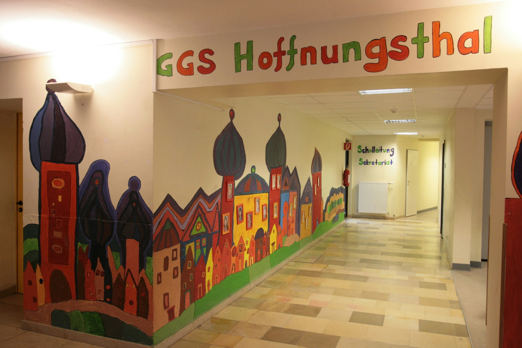 Noch sind die Räume der Grundschule Hoffnungsthal leer. Der Unterrichtsstart in der nächsten Woche wird durch Vandalismus beeinträchtigt.