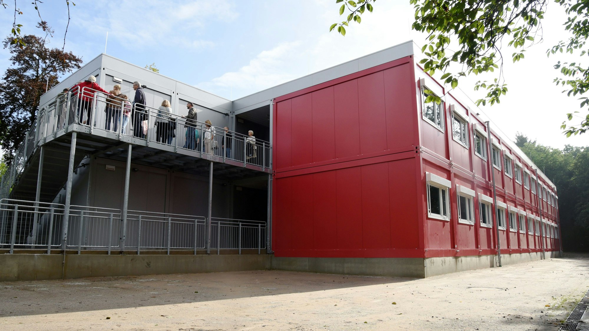 Das Foto zeigt die Interimslösung für die Hermann-Voss-Realschule, die aus Containern errichtet wurde.