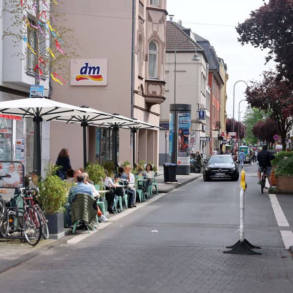 Der Verkehrsversuchauf der Deutzer Freiheit ist beendet.
