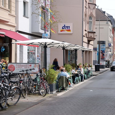Der Verkehrsversuchauf der Deutzer Freiheit ist beendet.