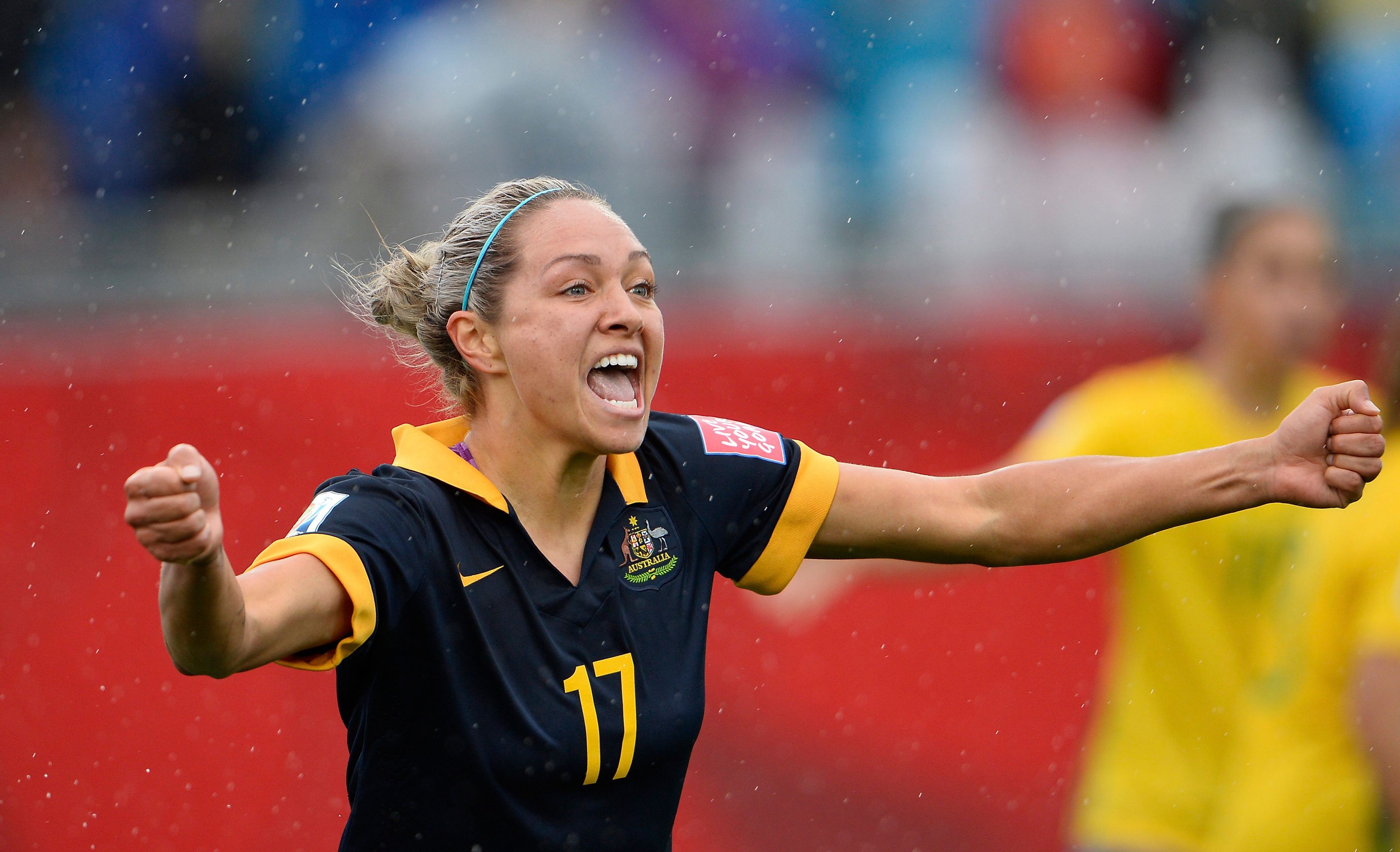 Die australische Fußballerin Kyah Simon freut sich einem Tor gegen Brasilien bei der WM 2015 in Kanada.