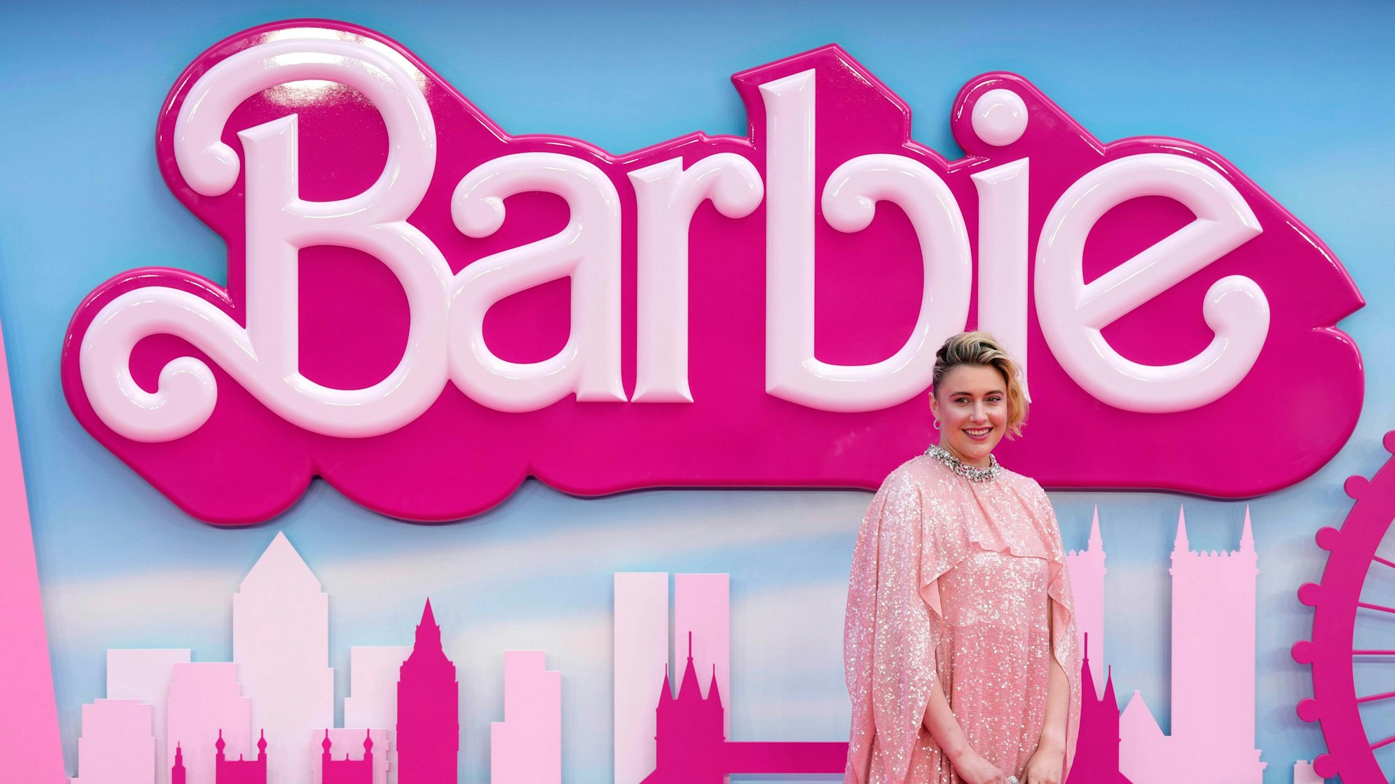 London: Greta Gerwig, Drehbuchautorin, Regisseurin und Produzentin, bei der Ankunft zur Premiere des Films „Barbie“.