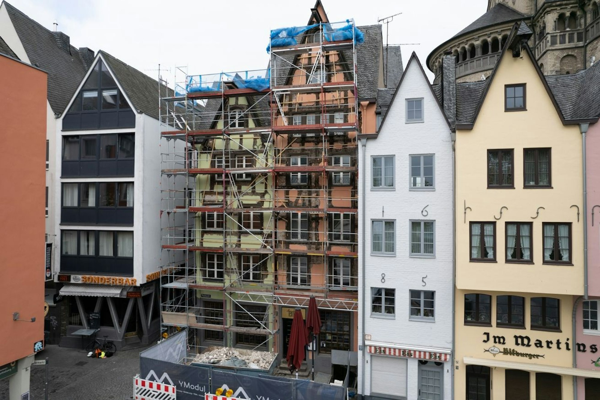 Juni 2023 Fassadenzeichnung für kleines Stapelhäuschen Fischmarkt 1-3