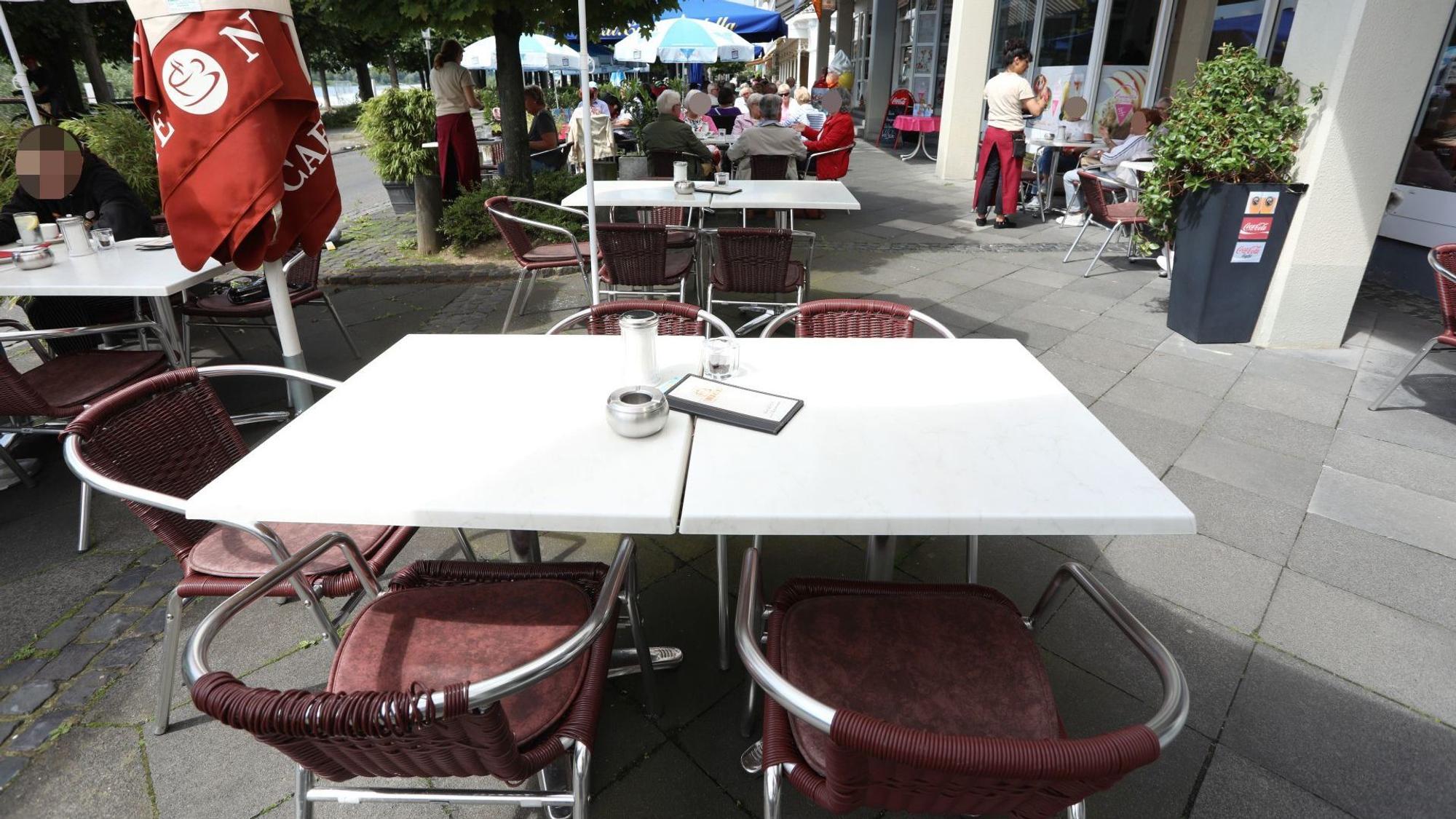 Die Außengastronomie eines Restaurants.