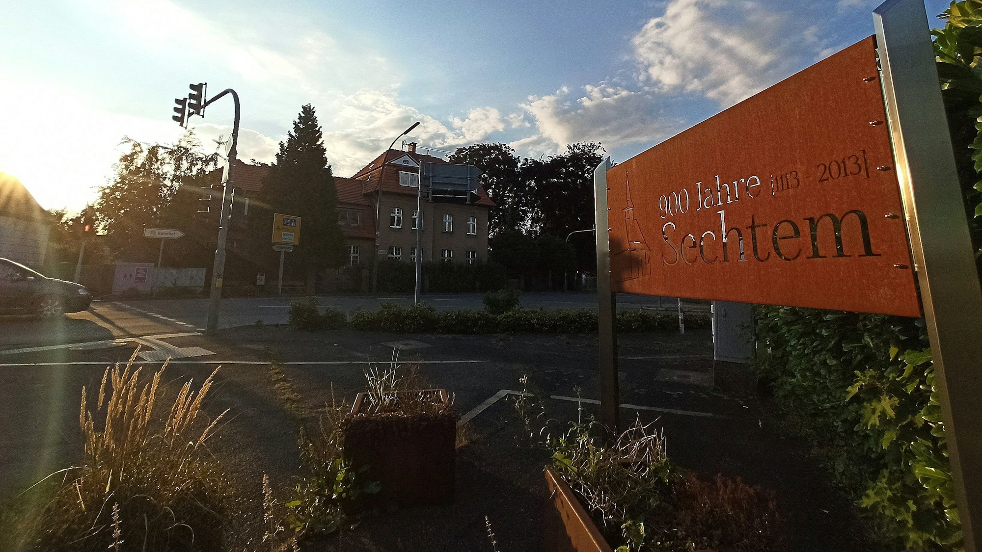 Den Kreuzungsbereich Bahnhofstraße/L190 in Sechtem sehen viele Bürger als gefährlich und unübersichtlich an. Zudem sei die Grünphase der Ampel für Fußgänger zu kurz geschaltet, meinte ein Bürger.