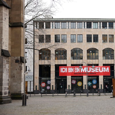 Im ehemaligen Modehaus Sauer soll das Stadtmuseum heimisch werden, doch weder Eröffnungstermin noch Leitung stehen fest.