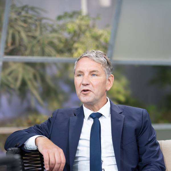 Die vom Mitteldeutschen Rundfunk (MDR) herausgegebene Aufnahme zeigt Björn Höcke, Vorsitzender der AfD-Landtagsfraktion in Thüringen, während des Sommerinterviews des MDR Thüringen. Höcke sprach über Inklusion als „Ideologieprojekt“.