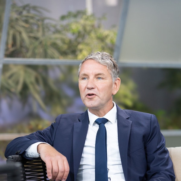 Die vom Mitteldeutschen Rundfunk (MDR) herausgegebene Aufnahme zeigt Björn Höcke, Vorsitzender der AfD-Landtagsfraktion in Thüringen, während des Sommerinterviews des MDR Thüringen. Höcke sprach über Inklusion als „Ideologieprojekt“.