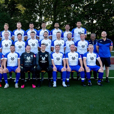 Das Bild zeigt die Mannschaft des SC Roitzheim.