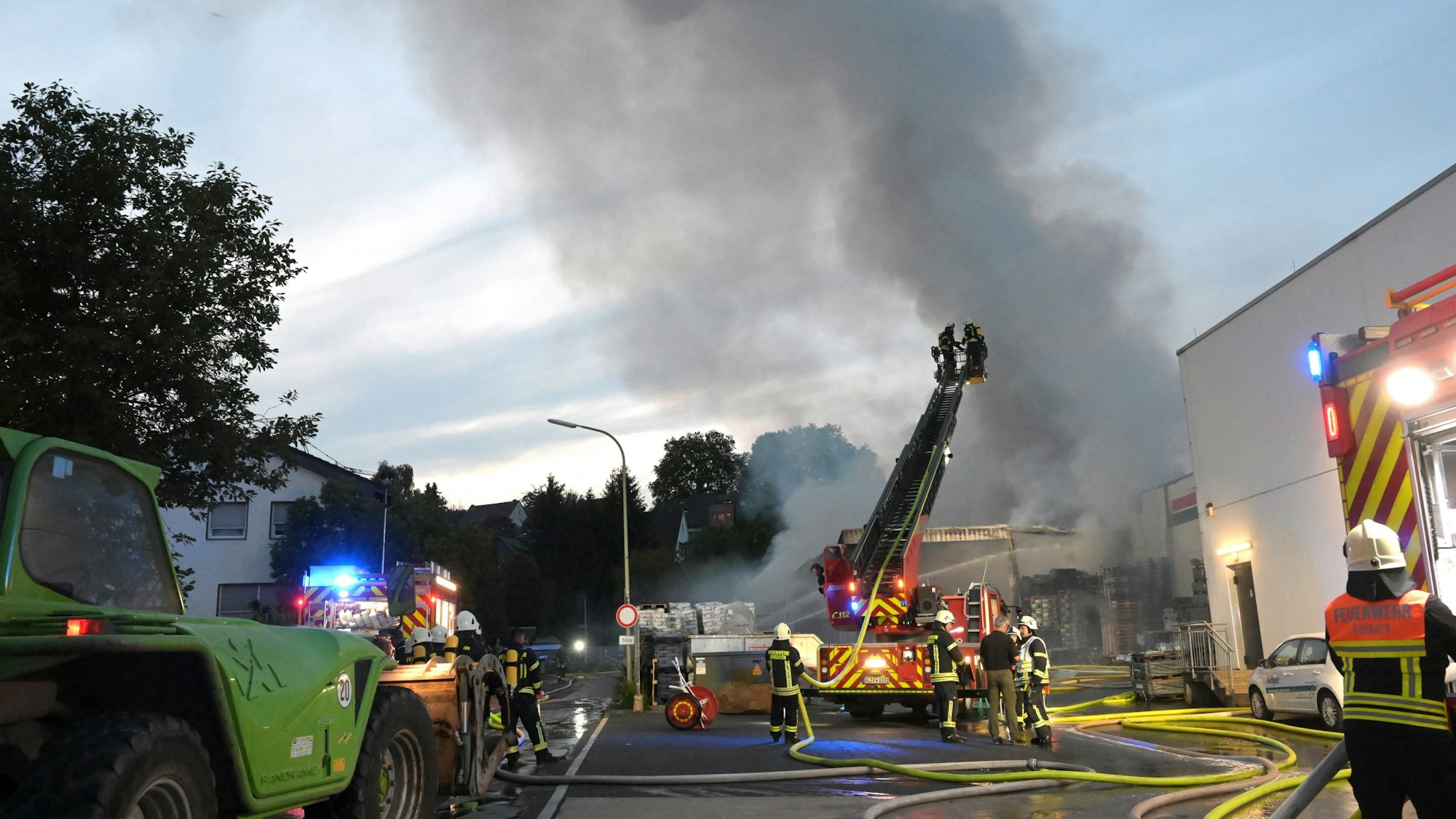 Brand-Hagebaumarkt-Overath
