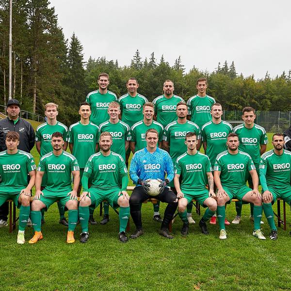 Das Bild zeigt die Mannschaft des SV Sötenich.