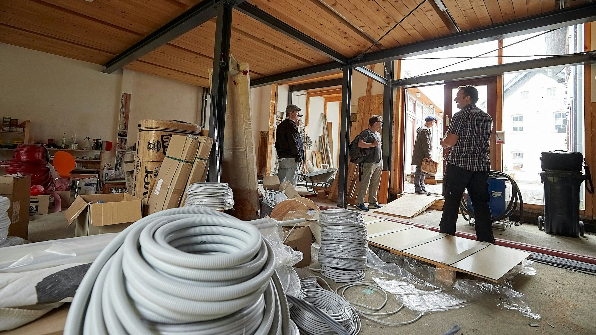 Das Bild zeigt das Literaturhaus in Nettersheim, das nach der Flut noch nicht saniert ist.