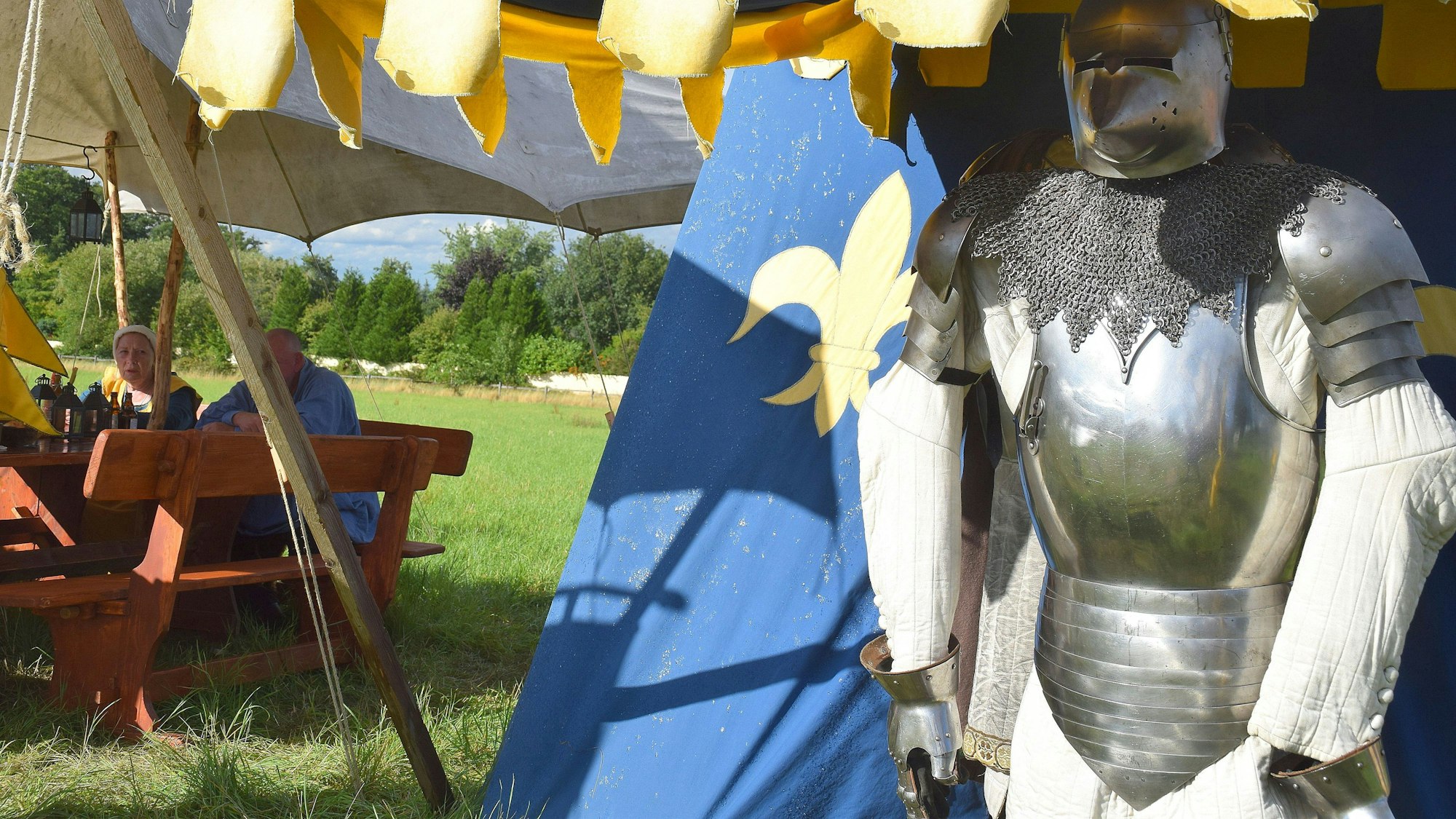 14. August 2023. Rheinbach. Eindrücke vom Ritterschlag der Tomburg Ritter. Foto: Frank Engel-Strebel