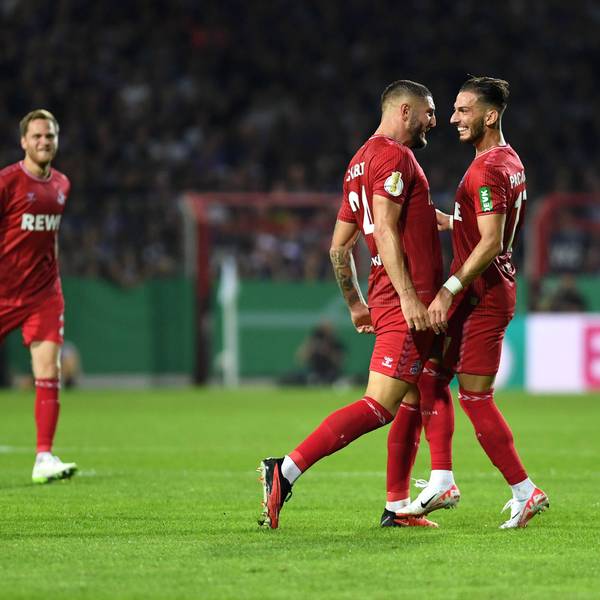 Freude bei Leart Paqarada (r.) und Jeff Chabot, die großen Anteil am FC-Sieg hatten.