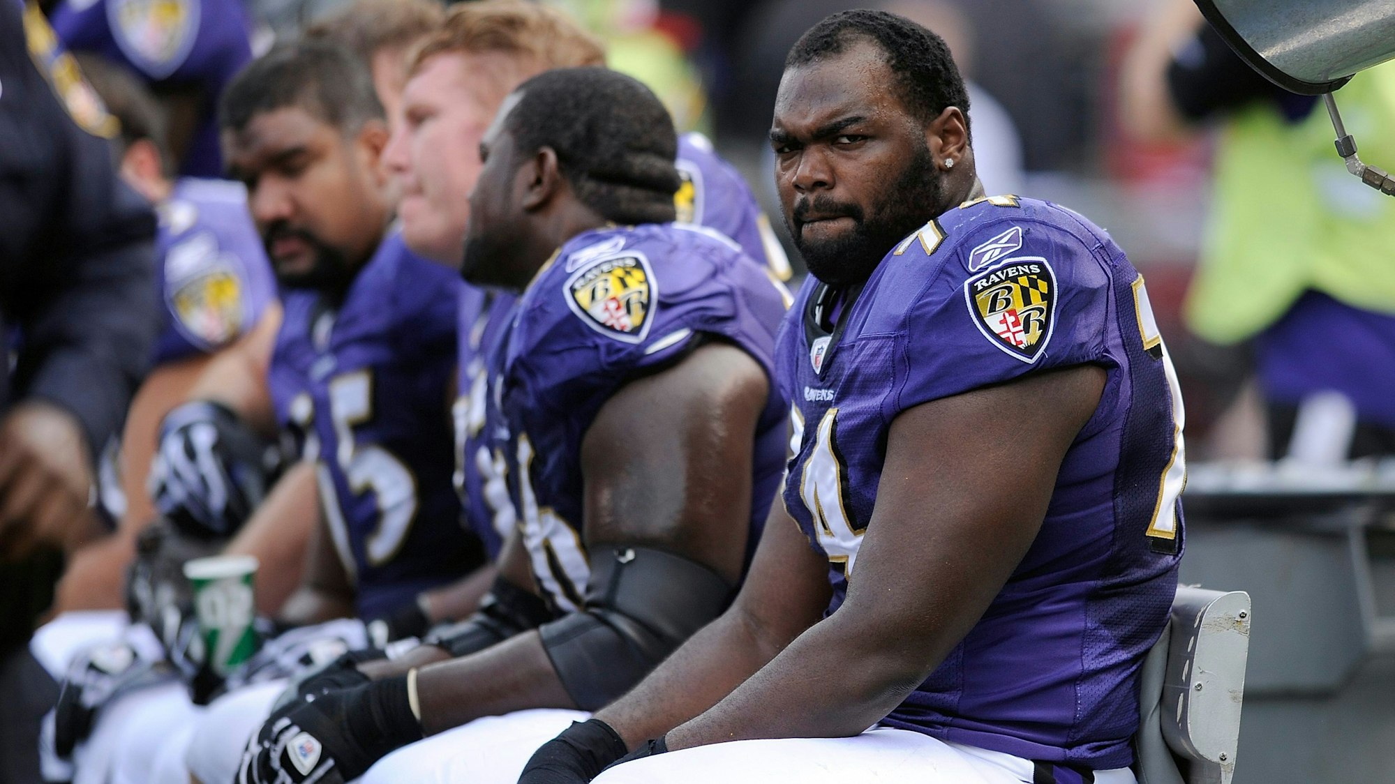 Football-Star Michael Oher, hier 2010 im Trikot der Baltimore Ravens, hat schwere Vorwürfe gegen seine vermeintlichen Eltern erhoben.