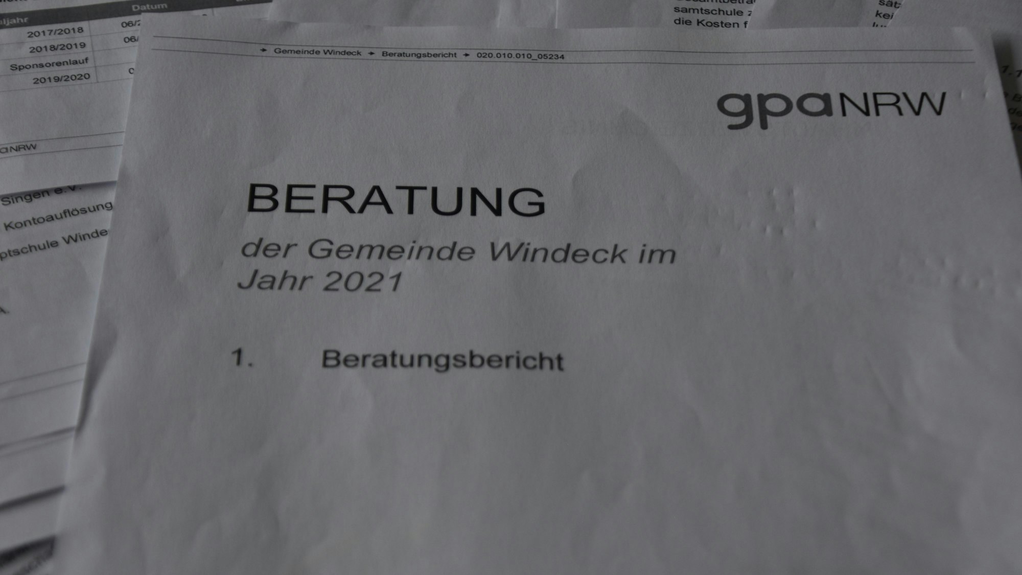 Das Deckblatt eines Prüfberichts.