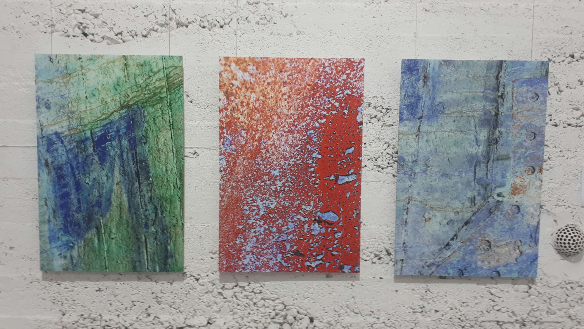 Ein Gemälde von Daphne Blohm.