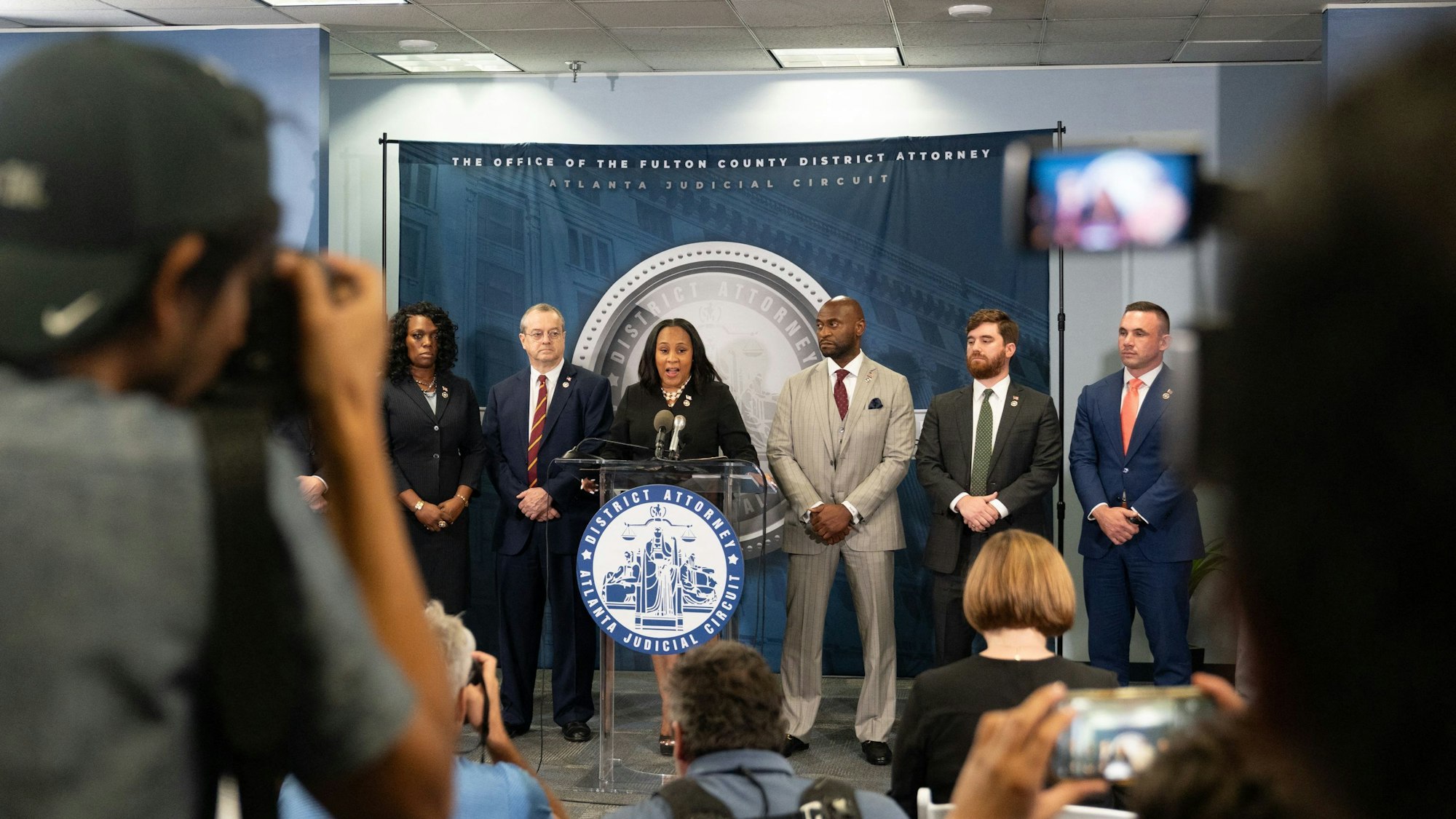 ATLANTA, GEORGIA - AUGUST 14: Fulton County District Attorney Fani Willis speaks at a news conference at the Fulton County Government building on August 14, 2023 in Atlanta, Georgia. A grand jury today handed up an indictment naming former President Donald Trump and his Republican allies over an alleged attempt to overturn the 2020 election results in the state. Megan Varner/Getty Images/AFP (Photo by Megan Varner / GETTY IMAGES NORTH AMERICA / Getty Images via AFP)