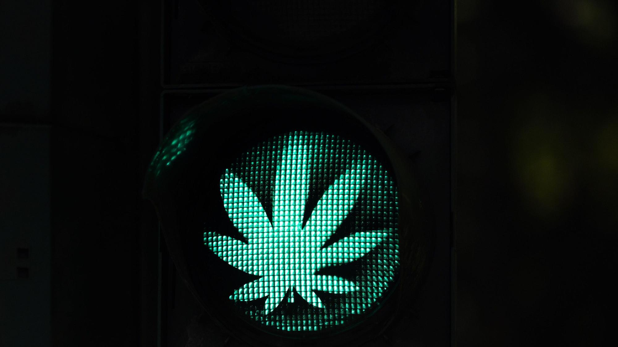 Die Cannabis-Legalisierung in Deutschland kann kommen. Das Bundeskabinett beschloss einen entsprechenden Gesetzesentwurf.