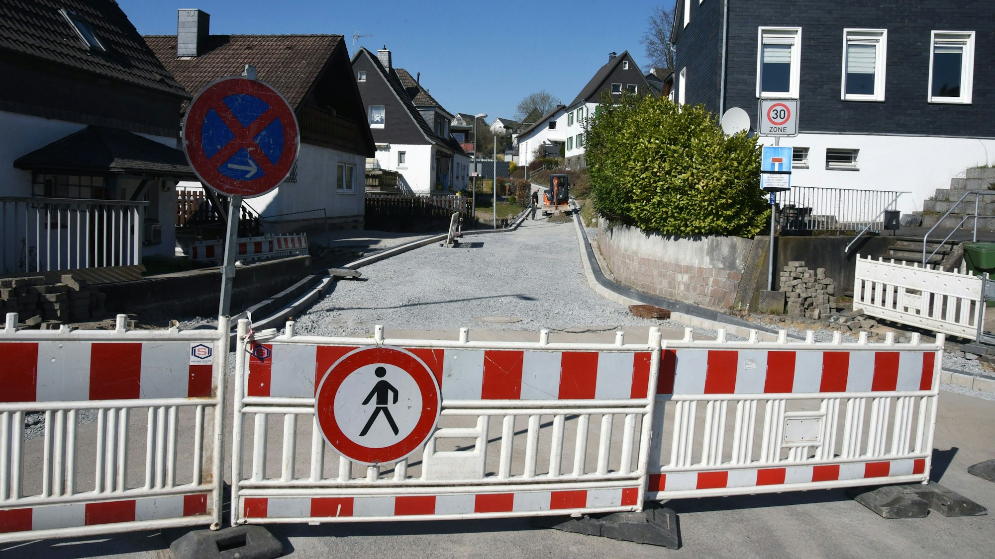 Gesperrte Straße in Wolfsiepen.