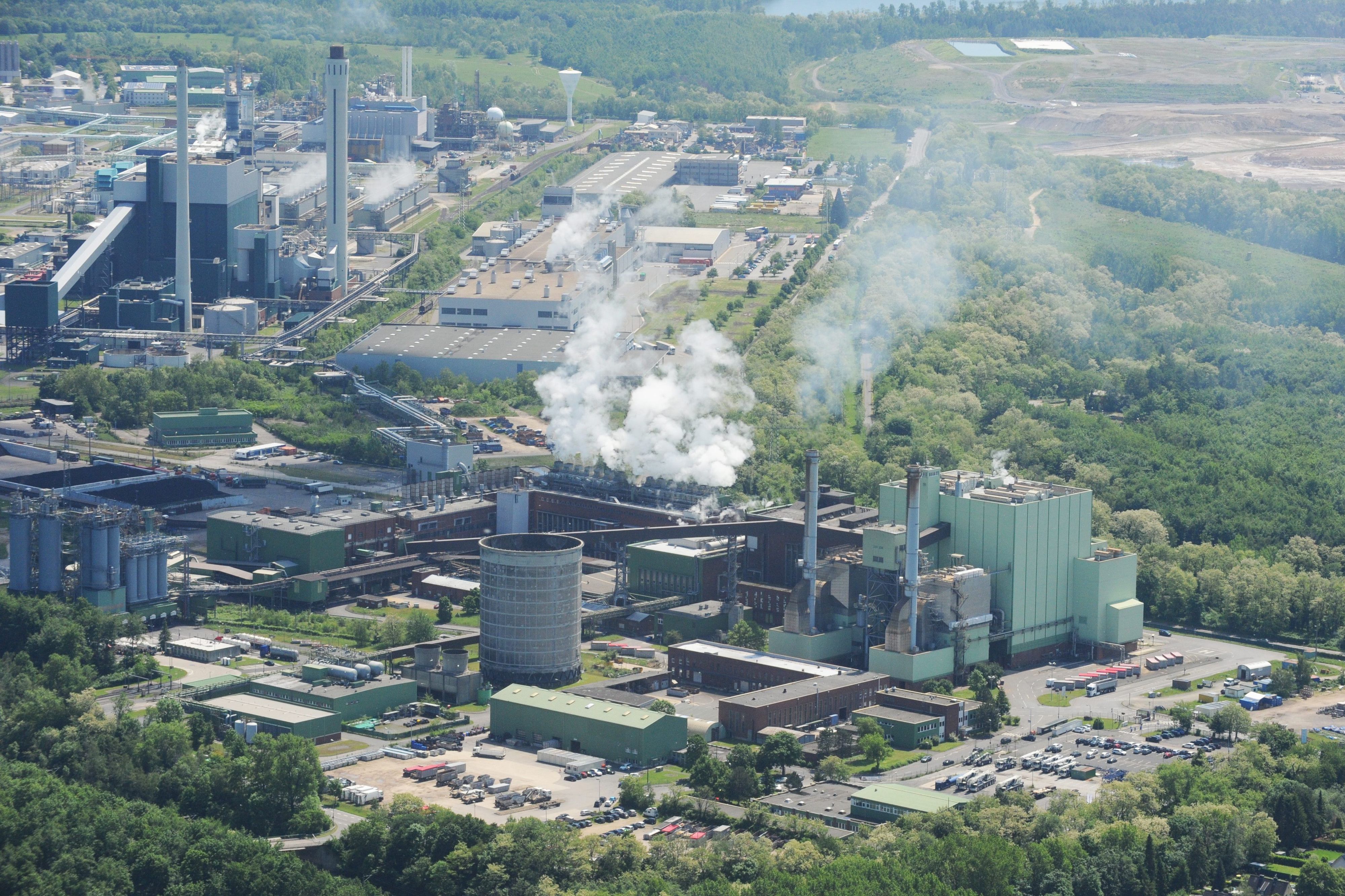 Das Foto zeigt ein Luftbild des Chemieparks Knapsack.