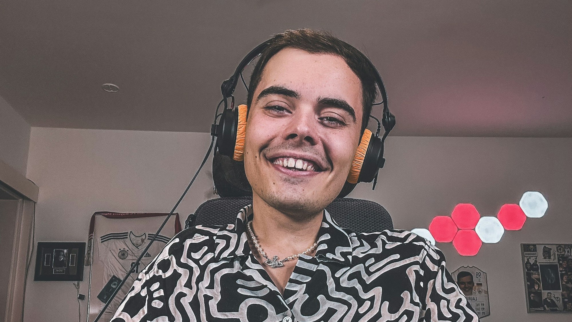 Laurin Dücker ist DJ und veröffentlicht sein neues Lied.