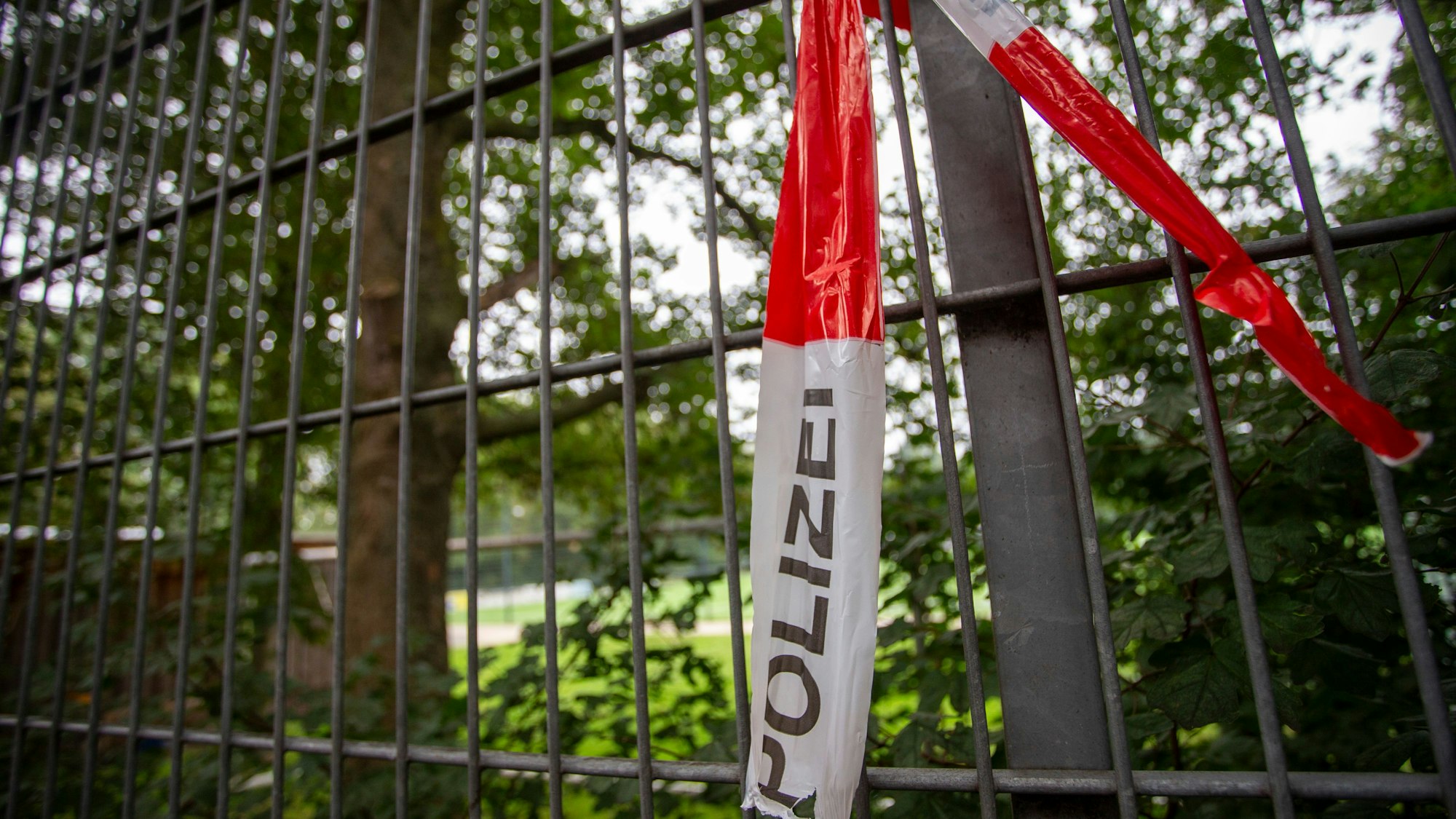 Polizeiabsperrung. Symbolfoto