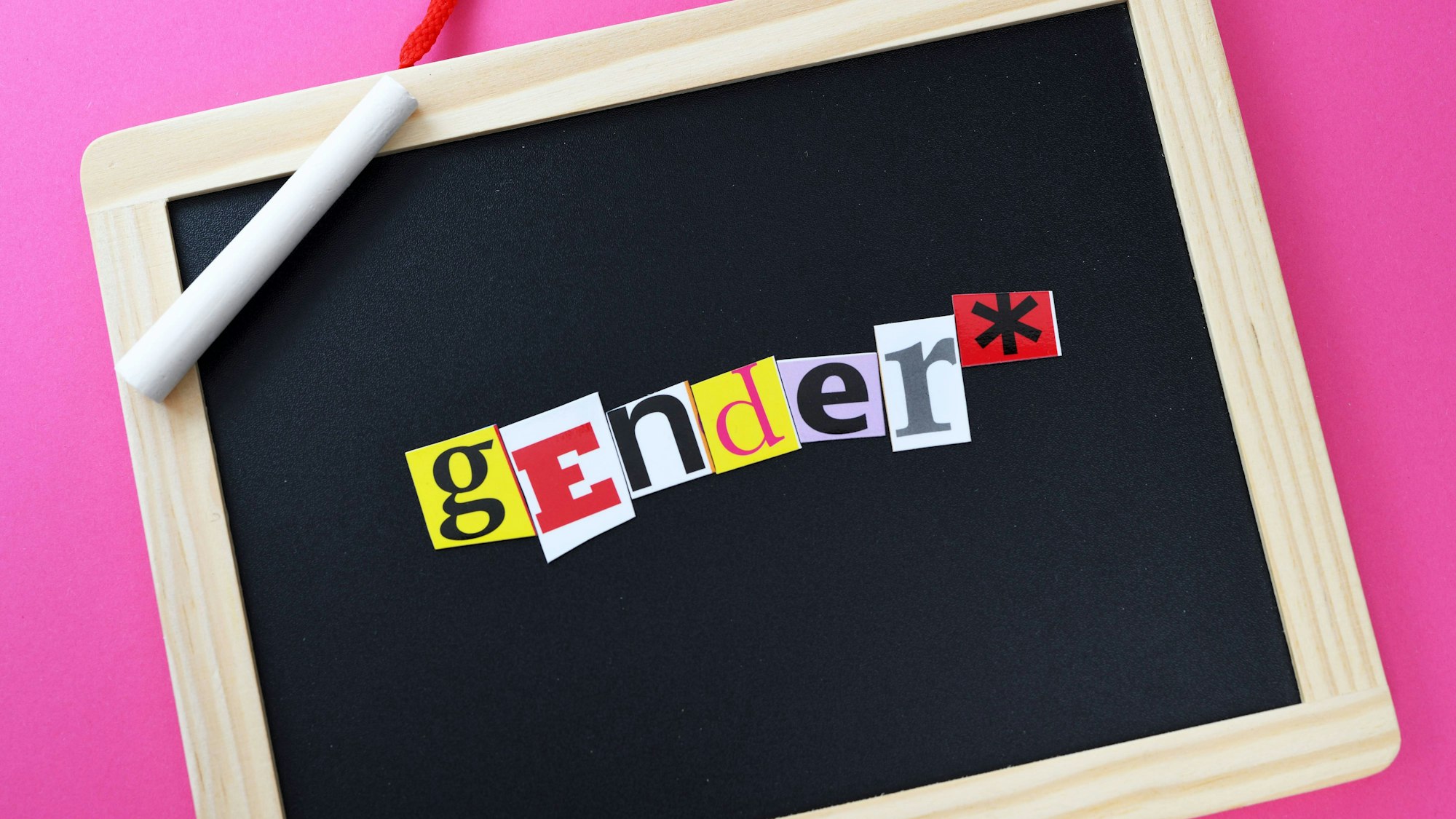 In Sachsen-Anhalt das von der CDU geführte Bildungsministerium Gendersternchen an Schulen verboten – und dafür scharfe Kritik von Opposition und Gewerkschaftsvertretern kassiert. (Symbolbild)