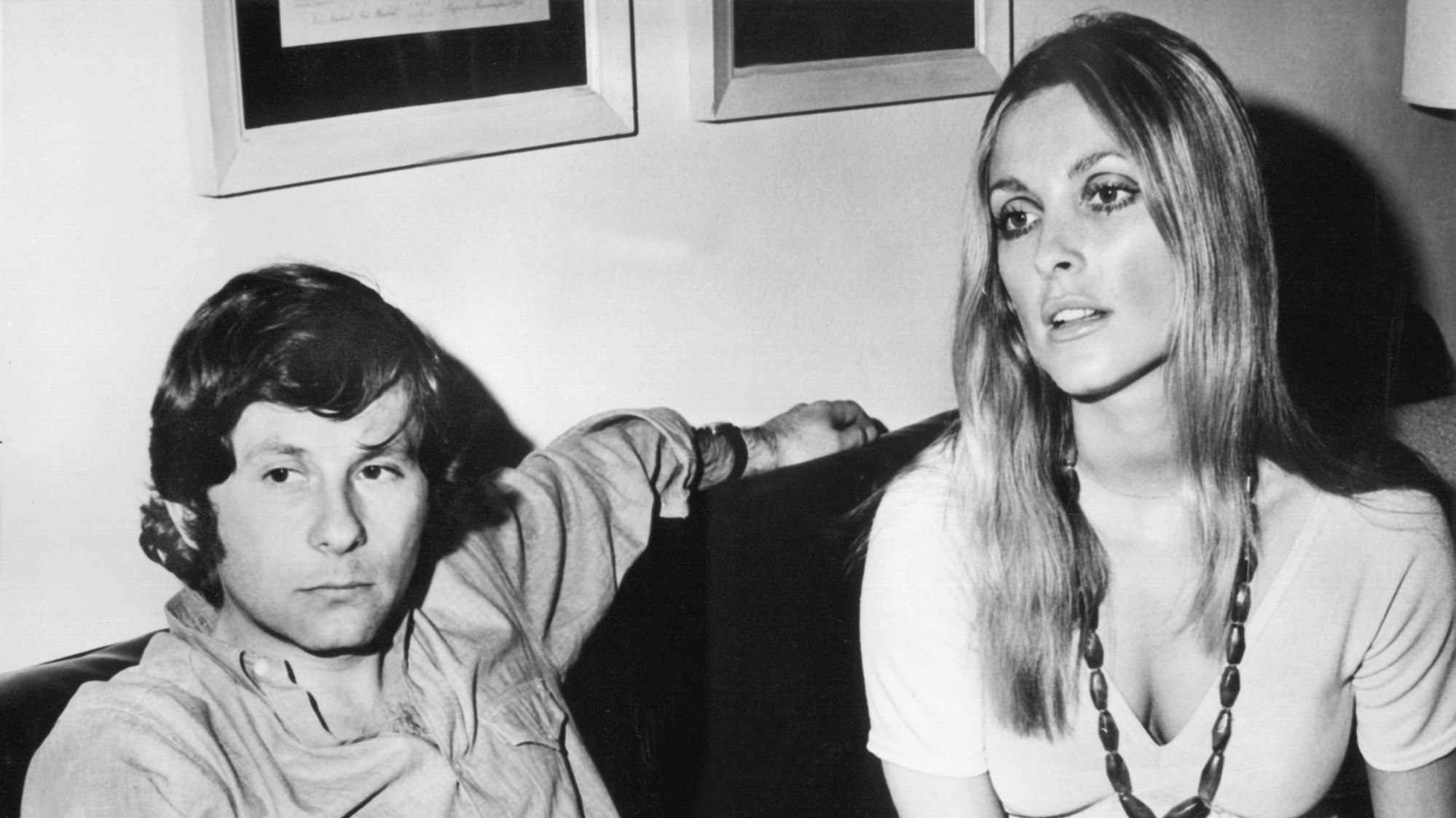 Der Regisseur und Schauspieler Roman Polanski mit seiner zweiten Frau, der US-Schauspielerin Sharon Tate, die 1969 hochschwanger ermordet wurde.