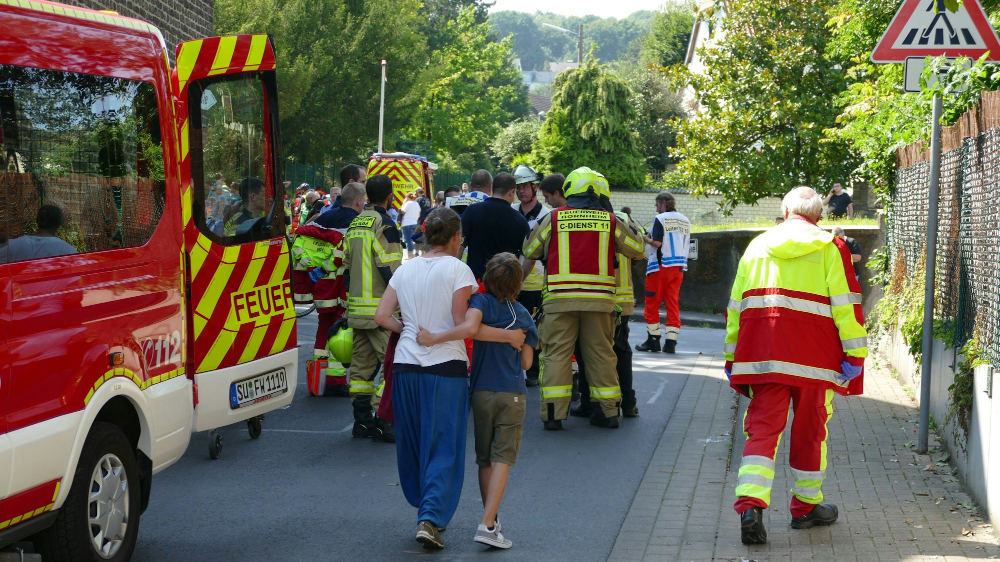 Neun Kinder und ein Erwachsener sind verletzt worden.