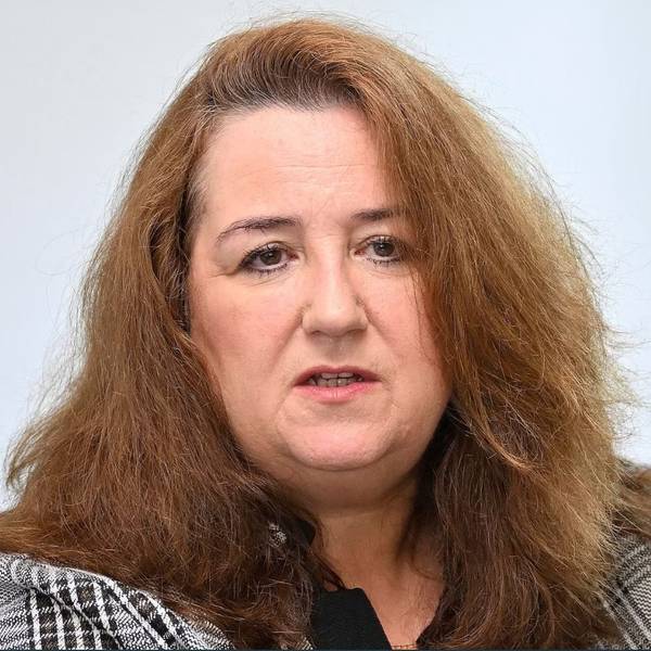Im Rösrather Rathaus steht Bürgermeisterin Bondina Schulze der Redaktion Rede und Antwort.