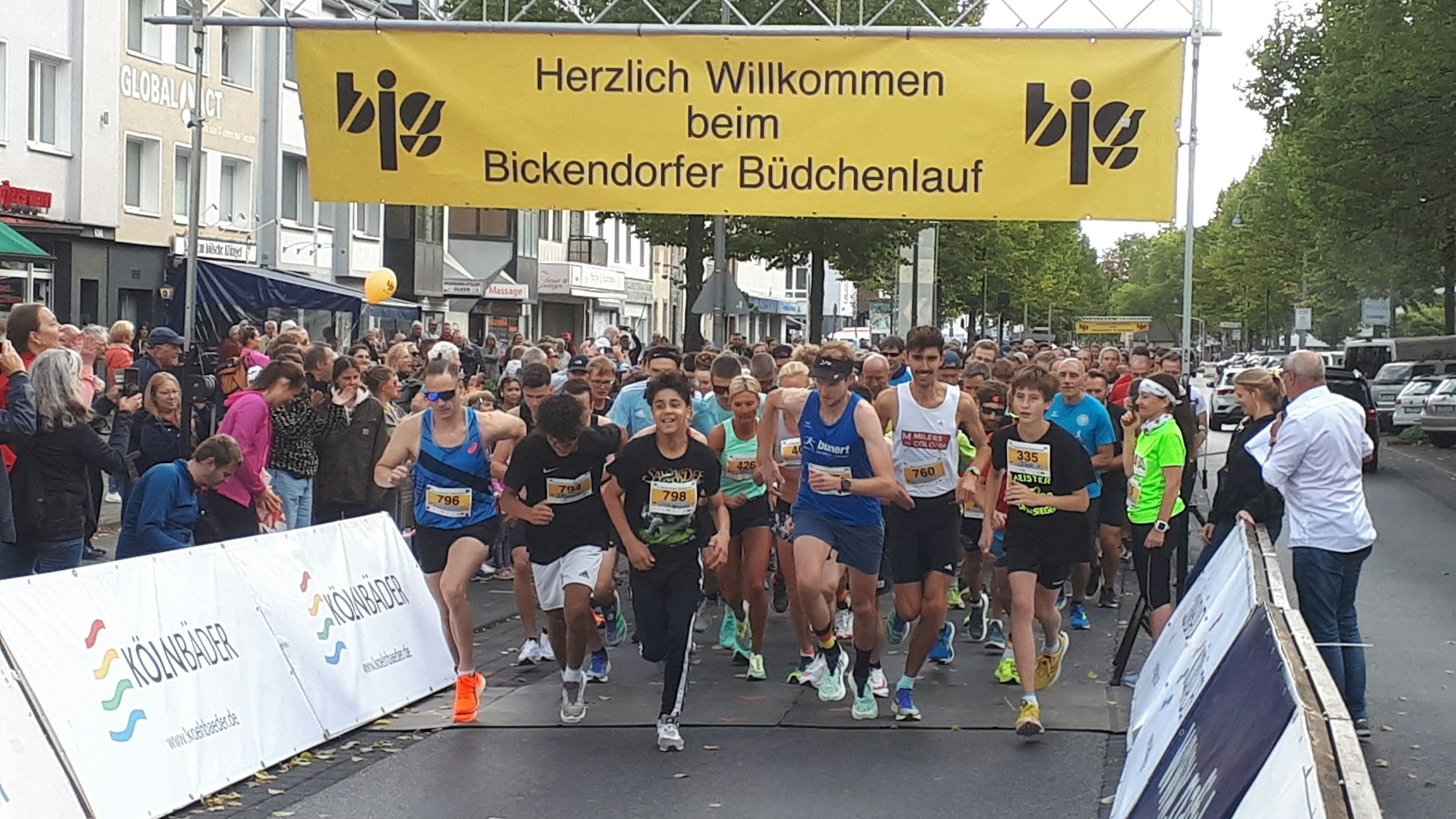 Der Bickendorfer Büdchenlauf vor zwei Jahren (Archivbild)