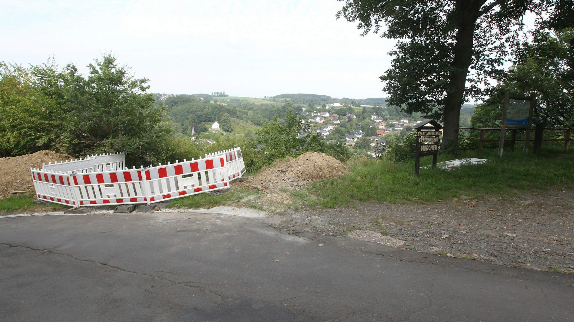 Zirka zwölf Meter hoch soll der Sirenenmast werden.