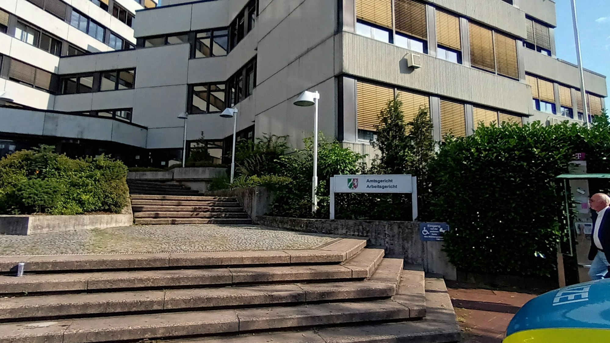 Eingangsbereich des Amtsgerichts Siegburg