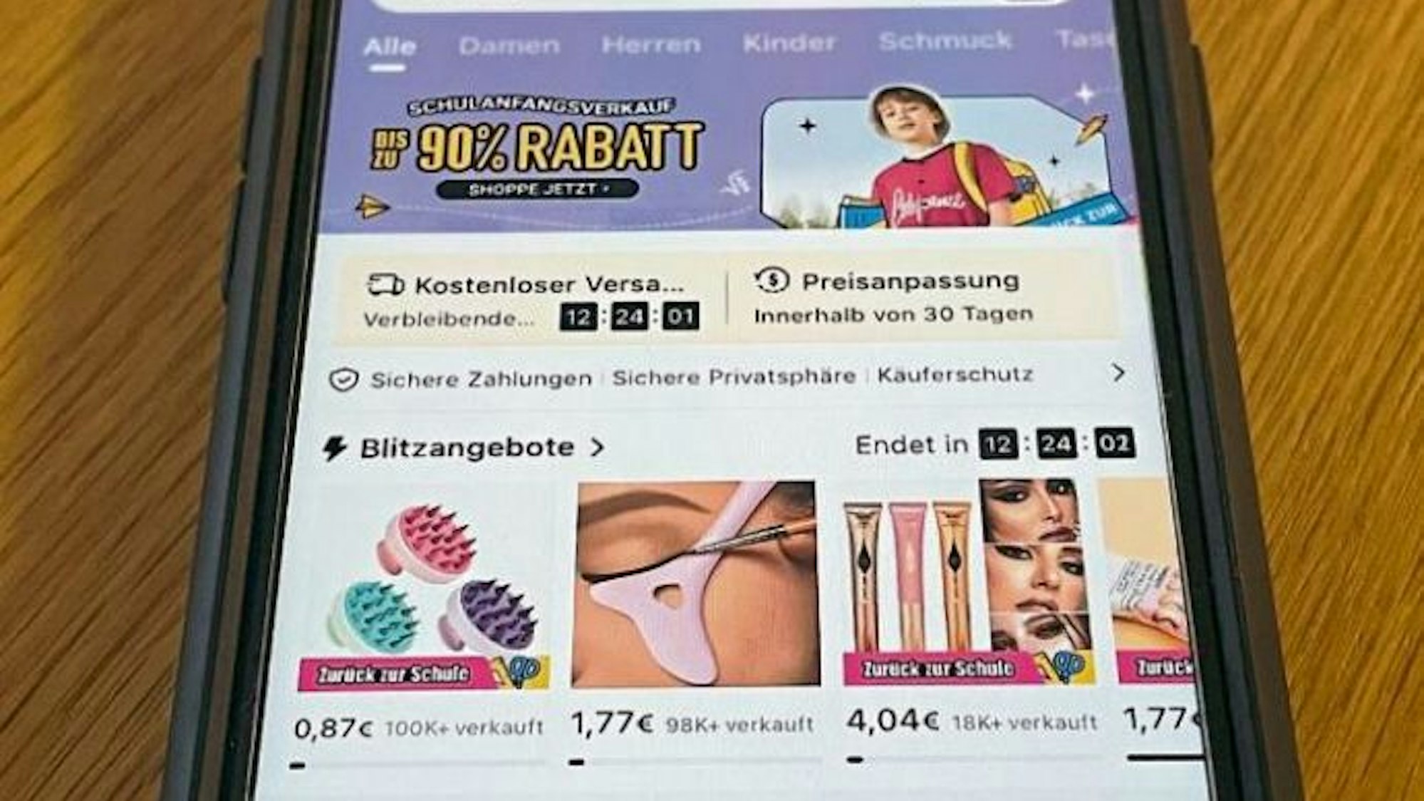 Ein Handy zeigt die Temu-App