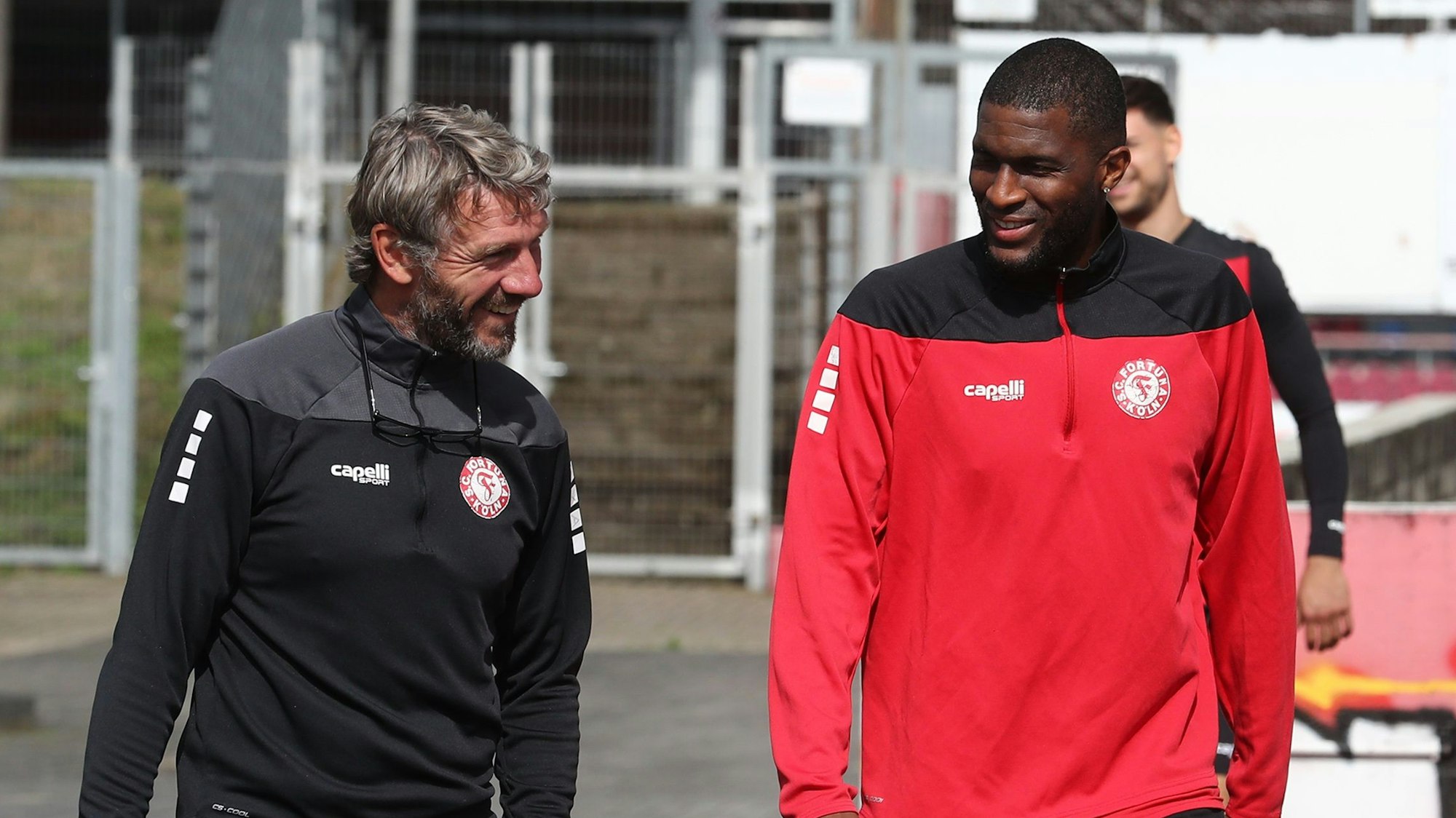 SC Fortuna Köln , 4.Liga, Training, Trainingsgast Anthony Modeste, links: Fortuna-Trainer Markus von Ahlen, 09.08.2023, Bild: Herbert Bucco