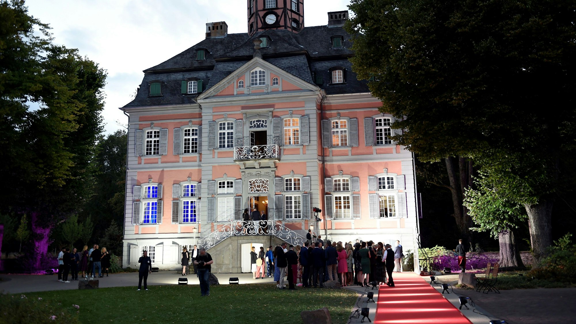 Der Emmy in Köln: Die Jurysitzung und der Emmy-Cocktail steigt am Donnerstagabend im Schloss Arff.