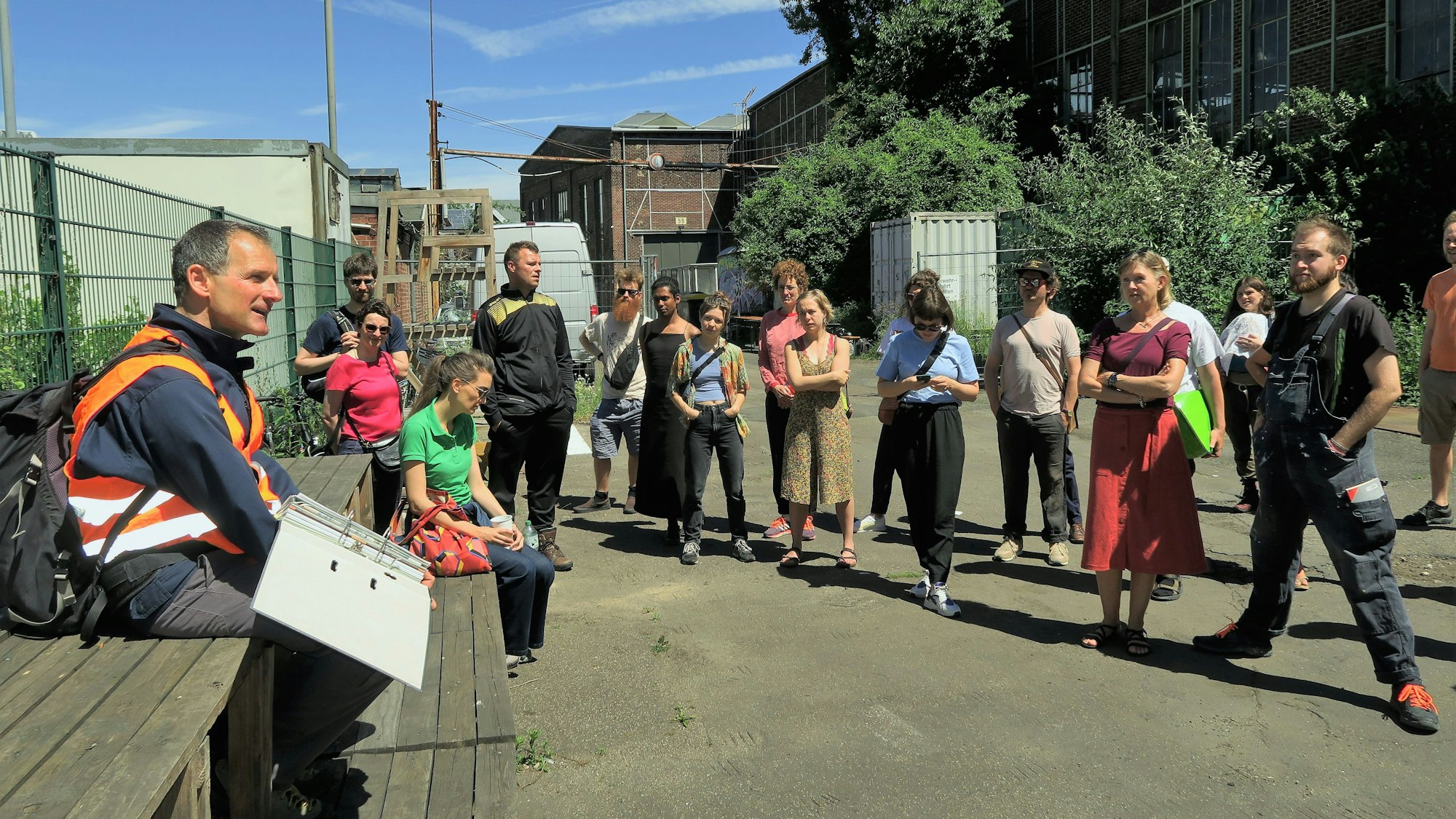 Im vergangenen Jahr hatte der Verein Kulturhof zu Führungen durch die Hallen Kalk eingeladen.