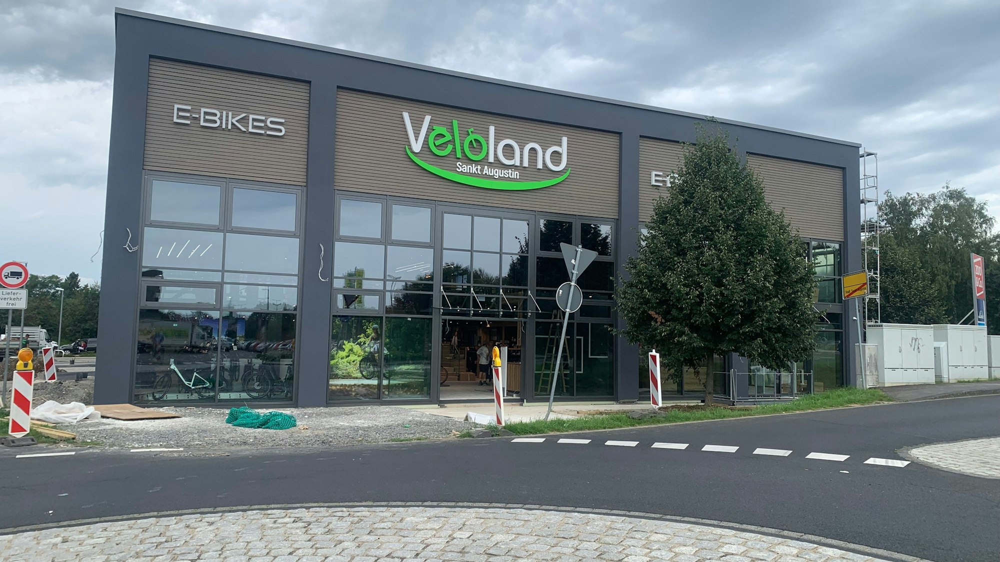Veloland in Sankt Augustin kurz vor dem Pre-Opening: Außenansicht