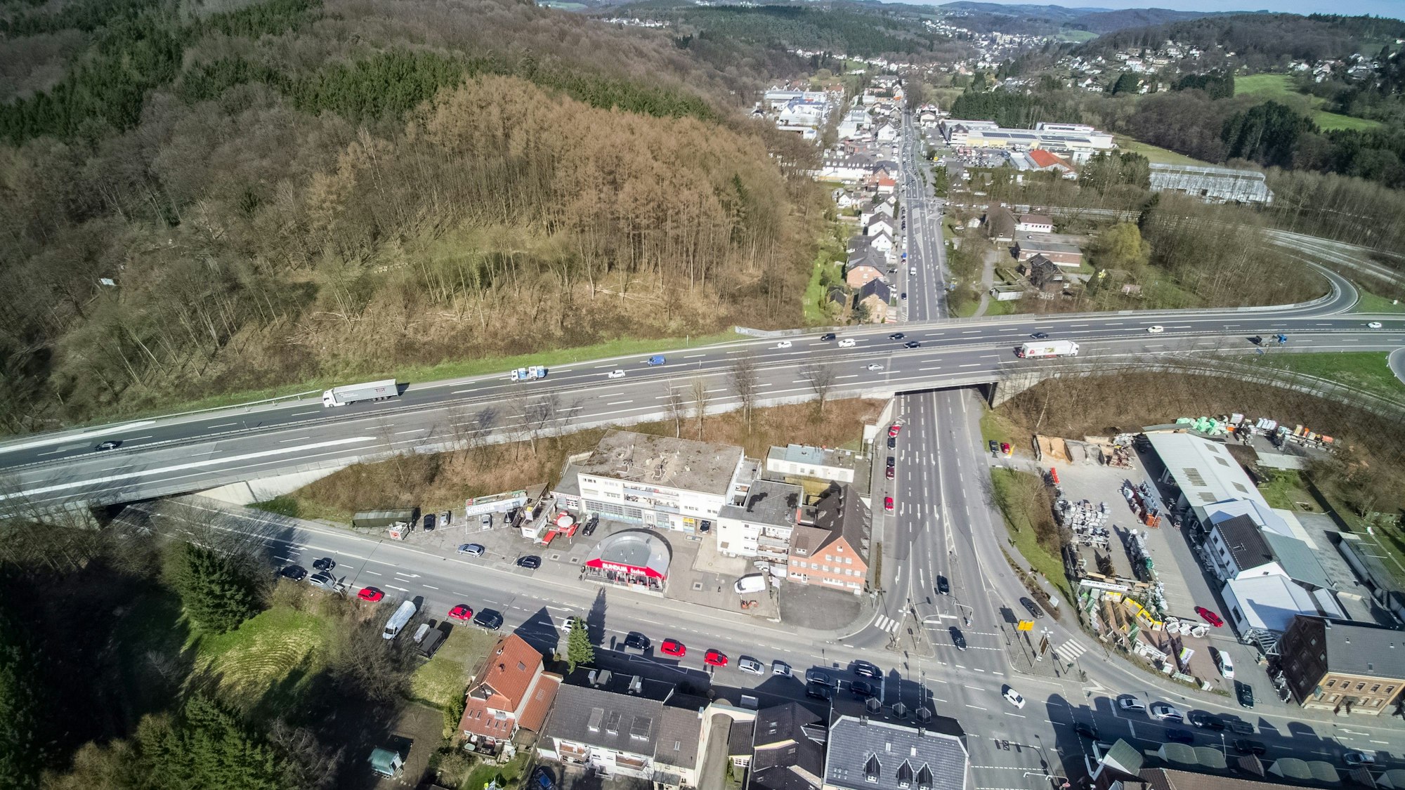 Die Autobahn 4 muss an zahlreichen Stellen saniert werden.