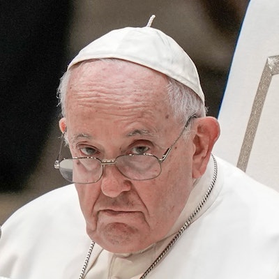 Papst Franziskus bei seiner wöchentlichen Generalaudienz. Aussagen gegenüber jungen Russen des Kirchenoberhaupts haben für scharfe Kritik von Osteuropa-Experten und aus der Ukraine gesorgt. (Archivbild)